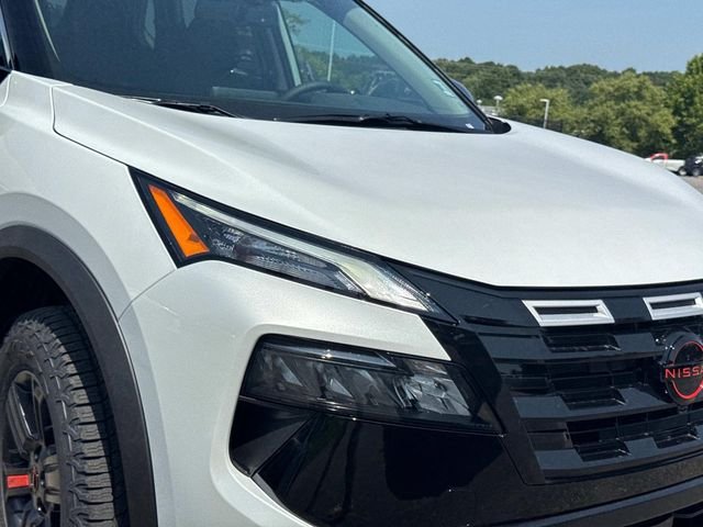 New 2026 Everest White Pearl TriCoat Nissan Rock Creek® image 10