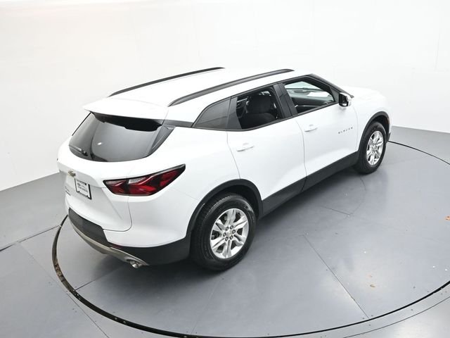 Used 2022 Summit White Chevrolet LT image 41