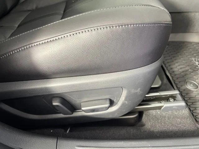 New 2026 Wind Chill Pearl Mazda Premium AWD image 40