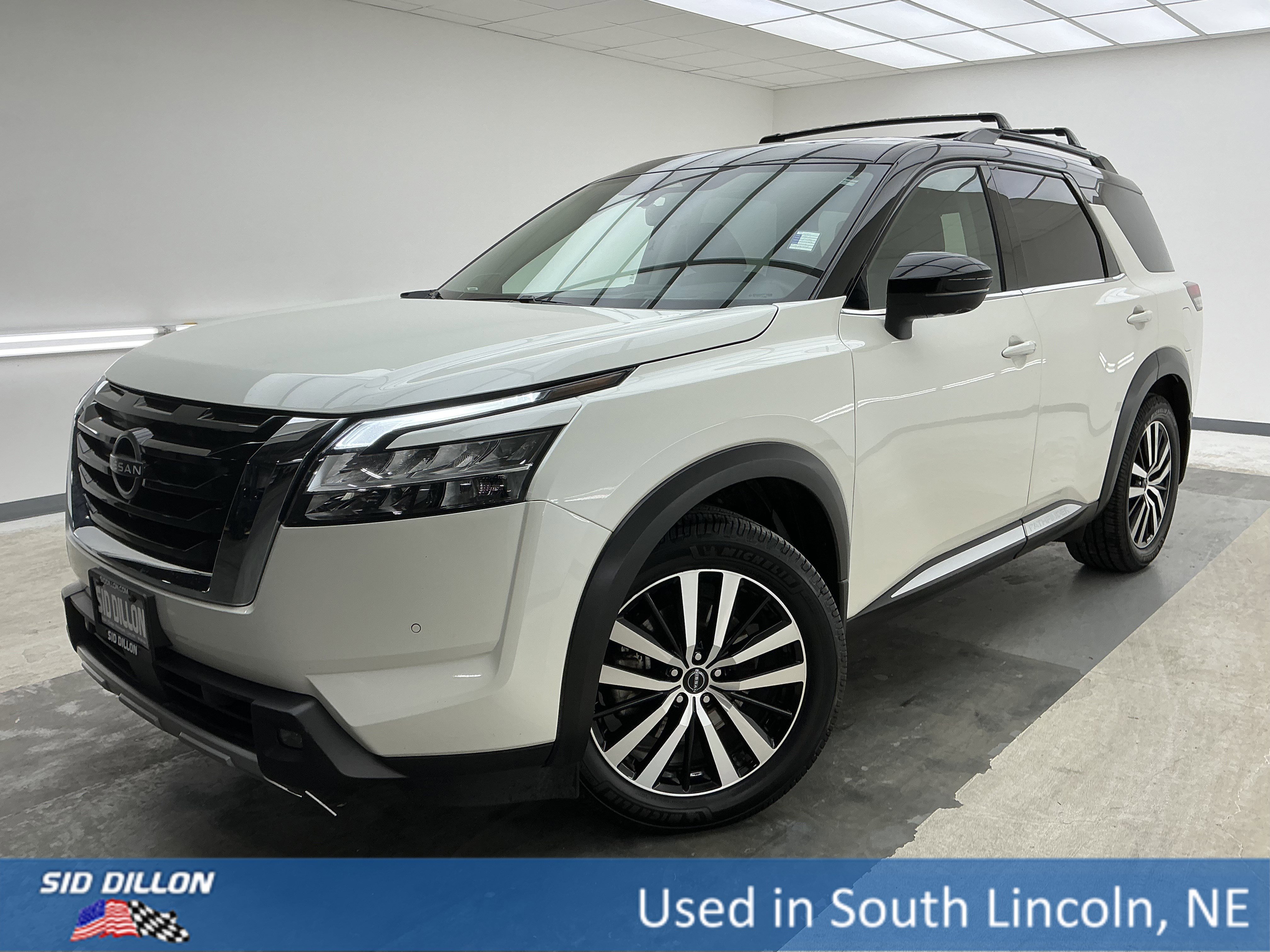 2023 Nissan Pathfinder Platinum 4WD