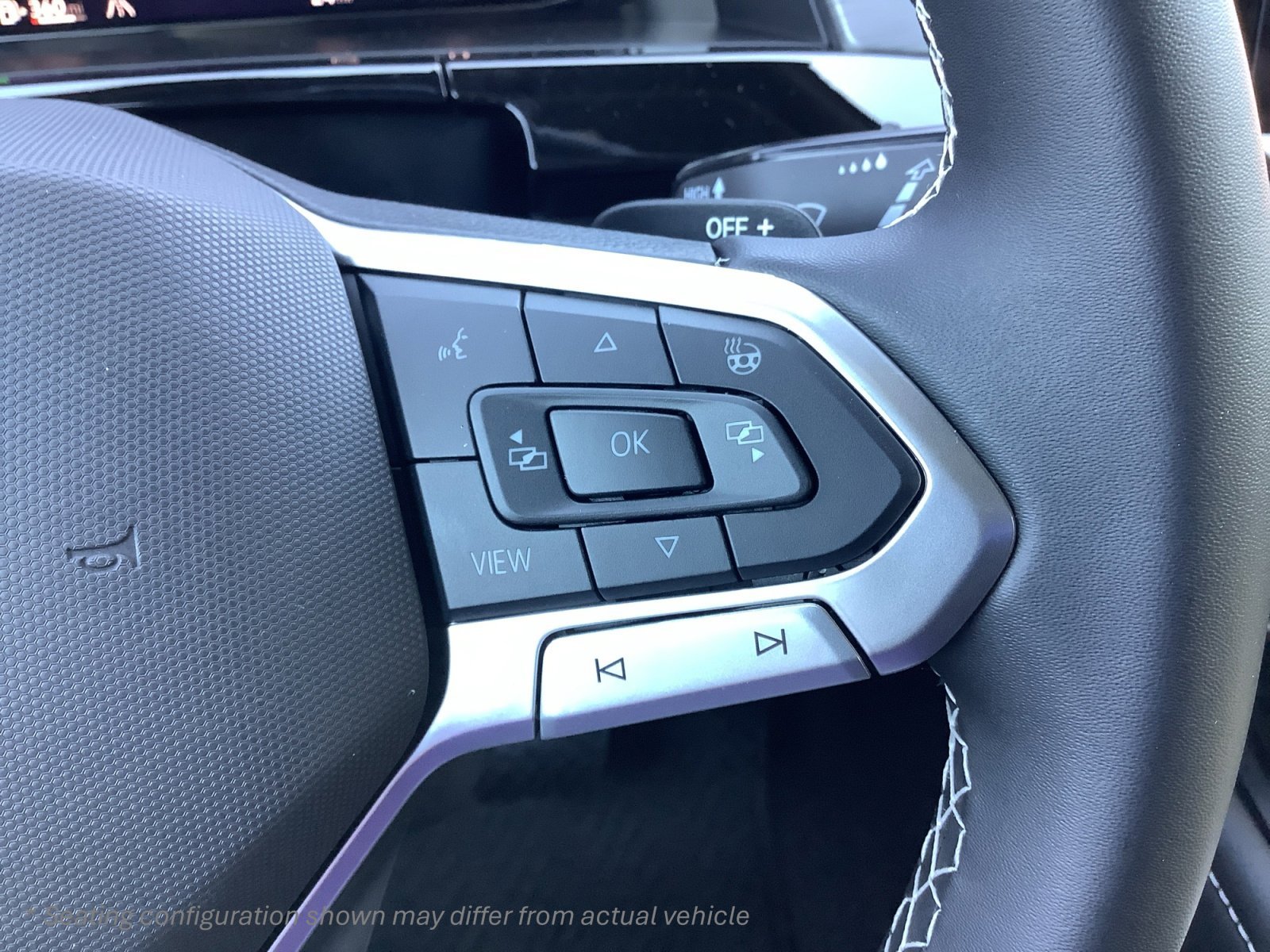 New 2026 DEEP BLACK PEAR Volkswagen 2.0T SE w/Technology image 25