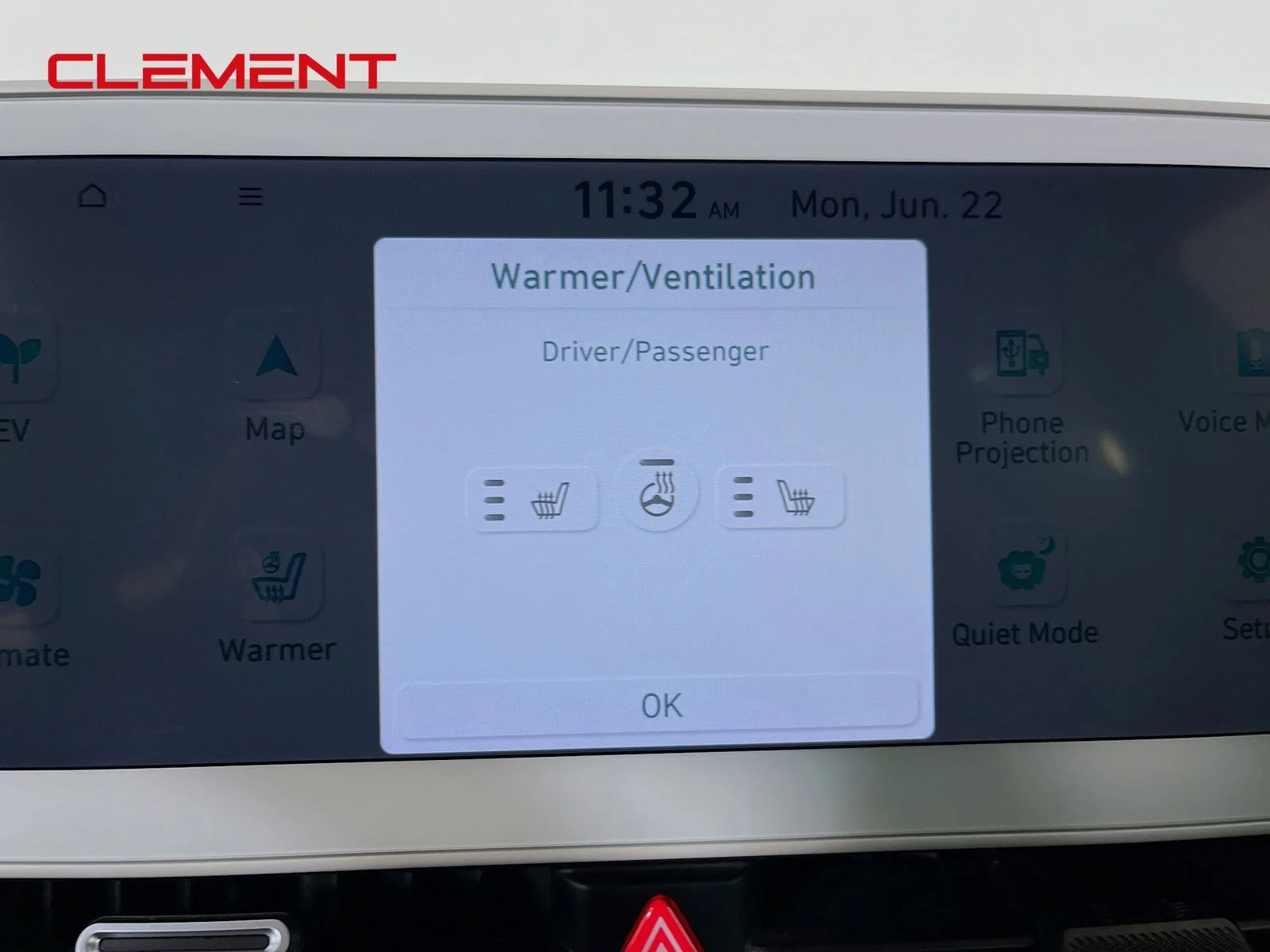 Used 2024 Gold Hyundai SEL image 23