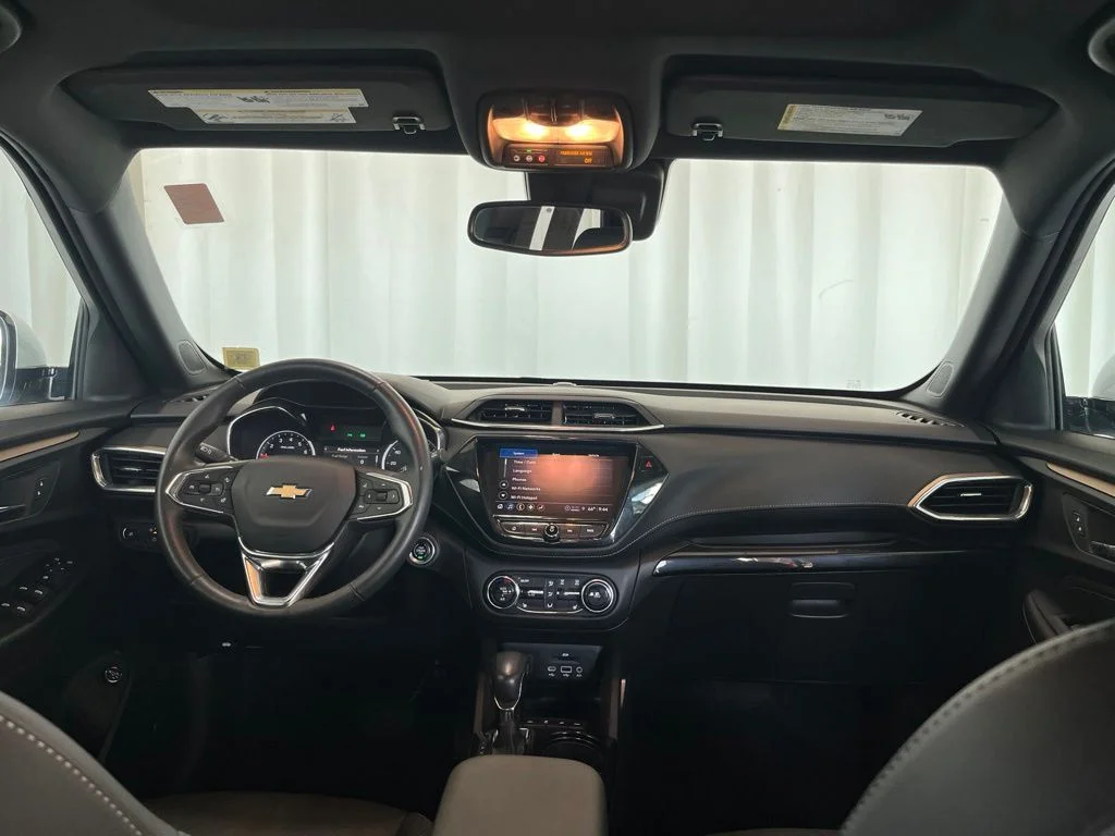 Used 2023 Gray Chevrolet ACTIV image 10