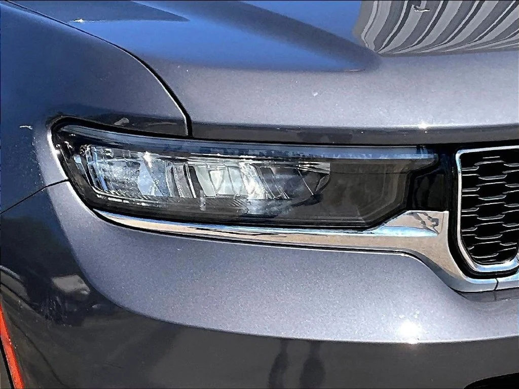 Certified Used 2022 Gray Jeep Limited image 33