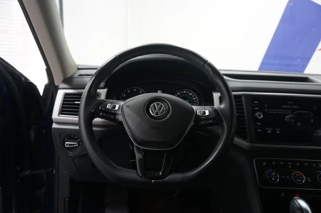 Used 2019 Tourmaline Blue Metallic Volkswagen 3.6L V6 SE w/Technology image 27