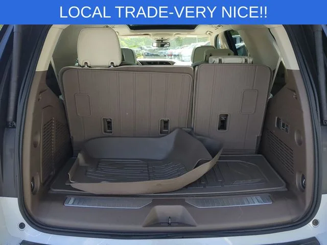 Used 2023 White GMC Denali image 36