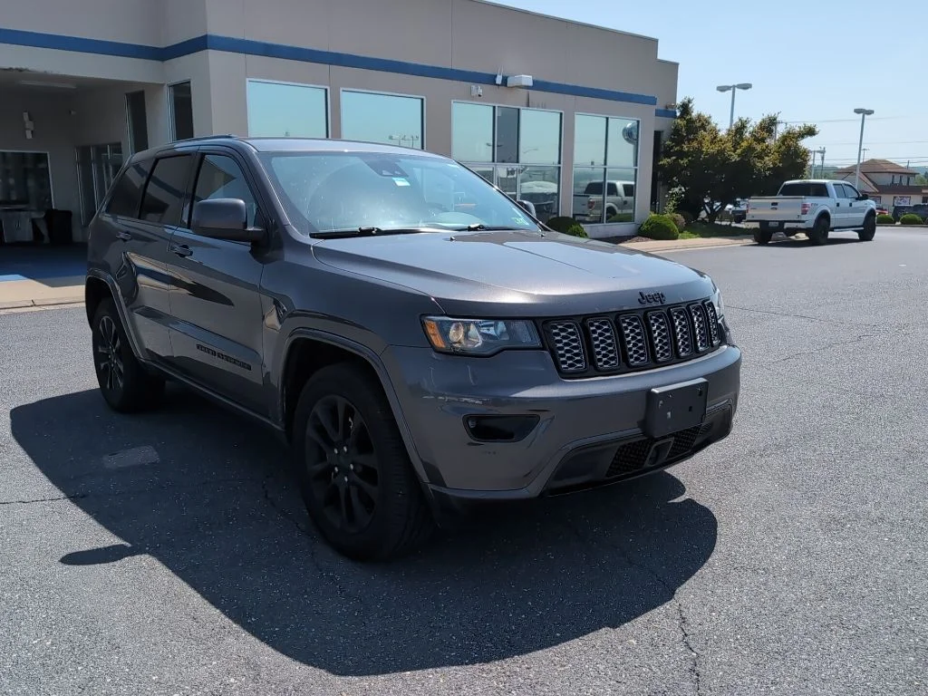 Certified Used 2021 Gray Jeep Laredo X image 1