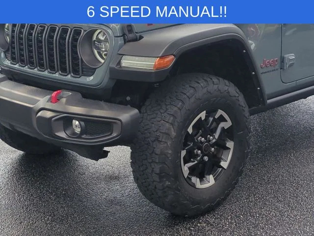 Used 2024 Gray Jeep Rubicon image 9