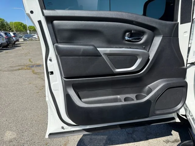 Used 2021 Glacier White Nissan SV image 15