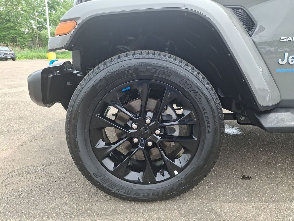 Used 2023 Gray Jeep Sahara 4xe image 18