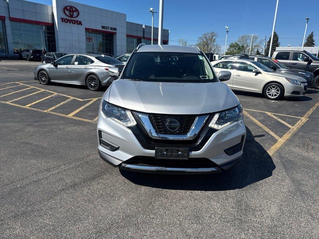 Used 2020 Brilliant Silver Metallic Nissan SV image 4
