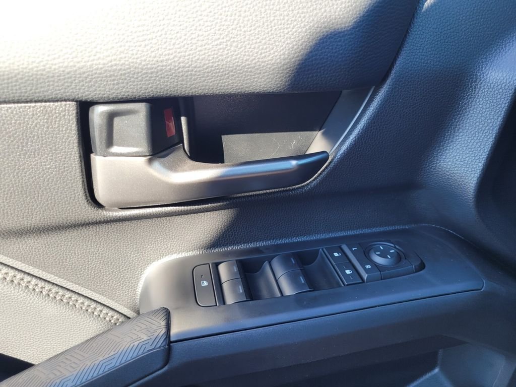 2025 Toyota Tacoma Limited - Photo 25