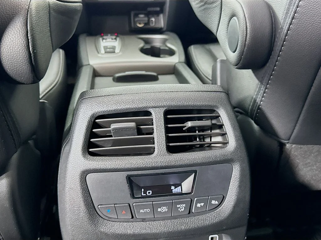 Certified Used 2022 Gray Honda Special Edition image 33