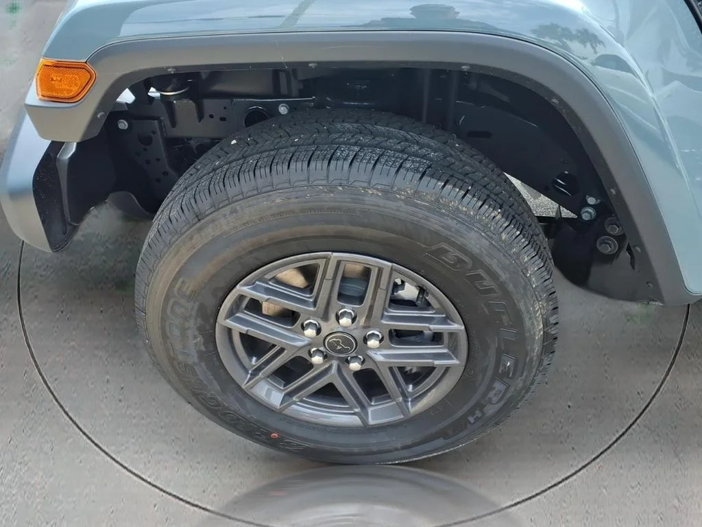 New 2026 Anvil Clearcoat Jeep Sport S image 4