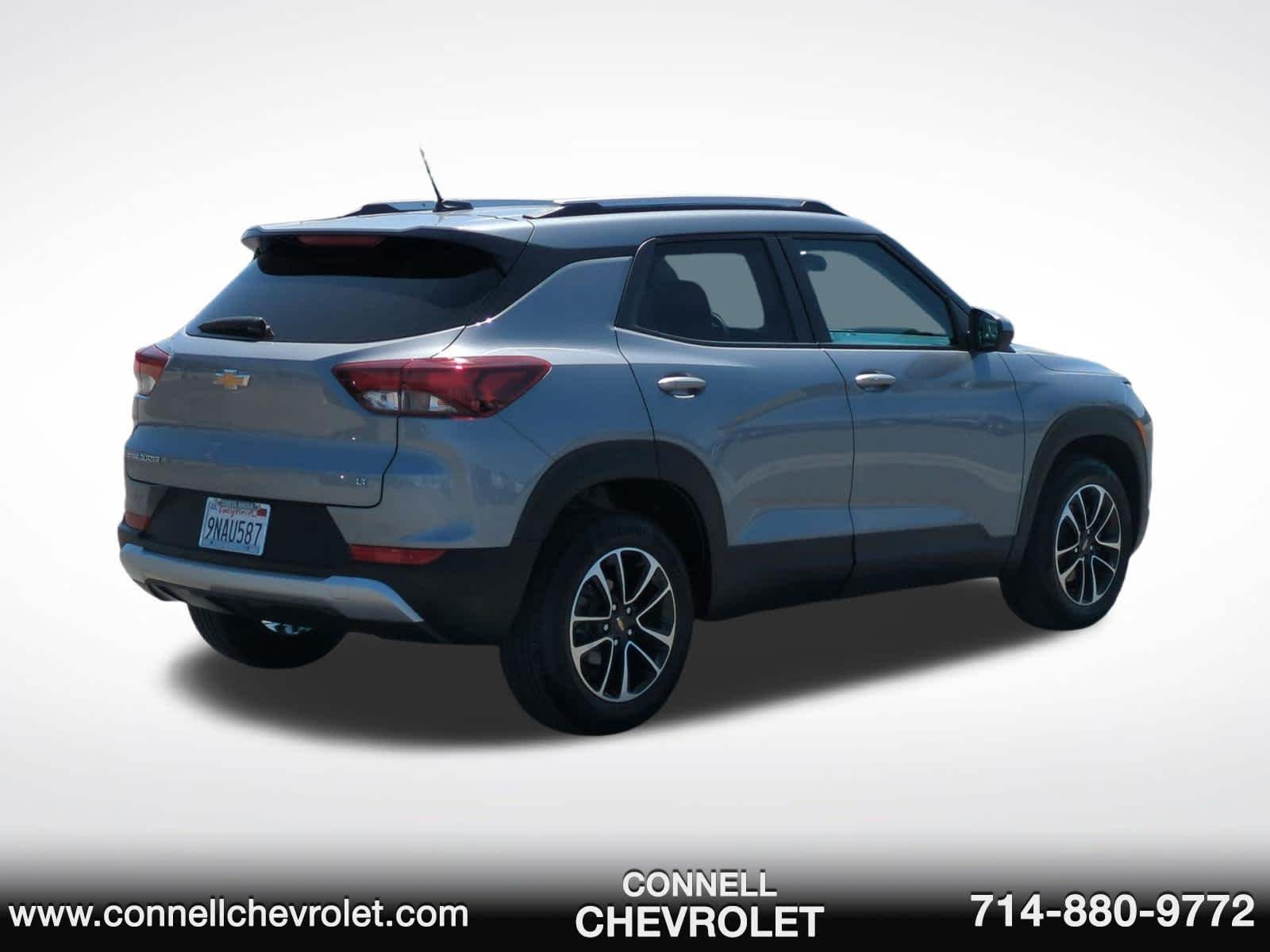 Used 2024 Sterling Gray Metallic Chevrolet LT image 5