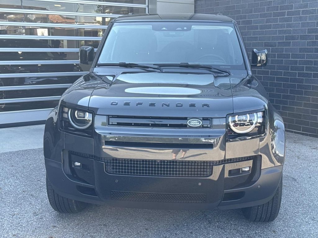 New 2026 Carpathian Grey Land Rover S image 2
