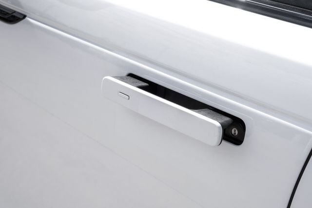 New 2026 Fuji White Land Rover S image 51