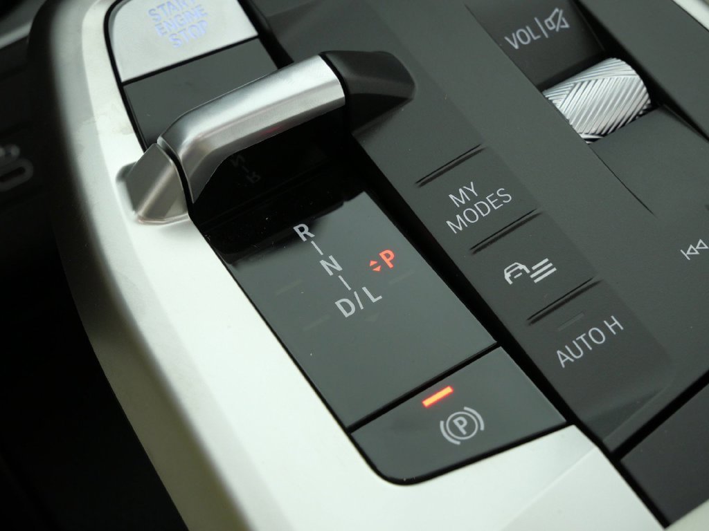 New 2027 Alpine White BMW xDrive28i image 45