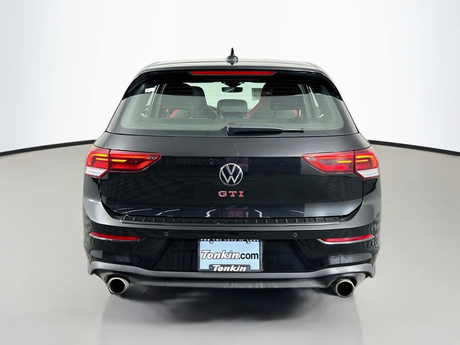 Used 2025 Mythos Black Metallic Volkswagen 2.0T S image 6