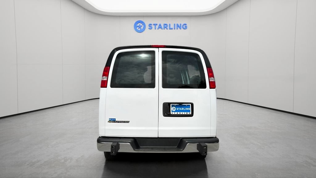 Certified Used 2025 Summit White Chevrolet WT image 8