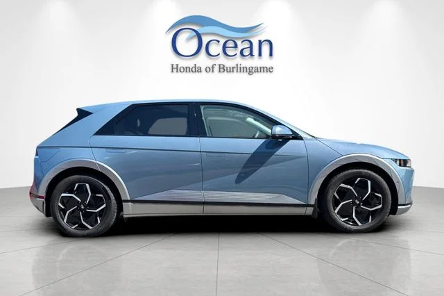 Used 2024 Lucid Blue Hyundai Limited image 3