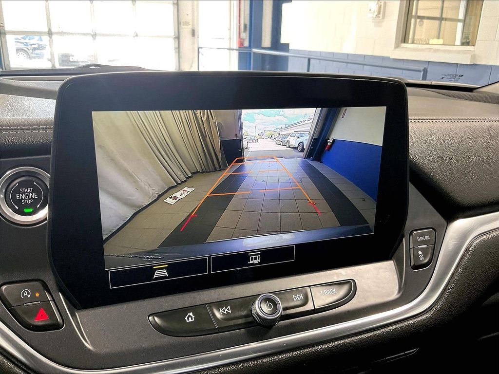 Used 2025 Gray Chevrolet LT image 19