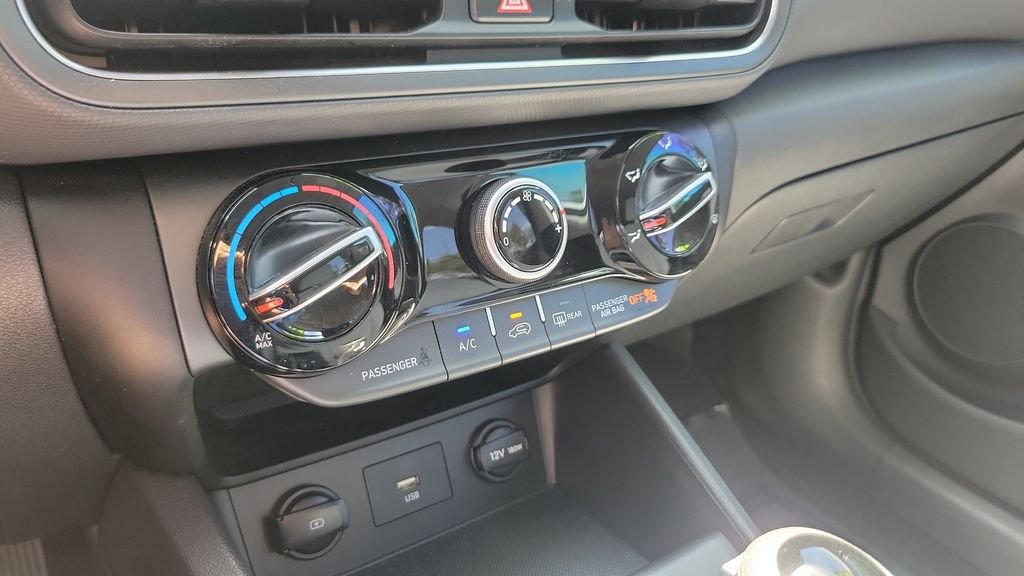 Certified Used 2023 White Hyundai SEL image 18