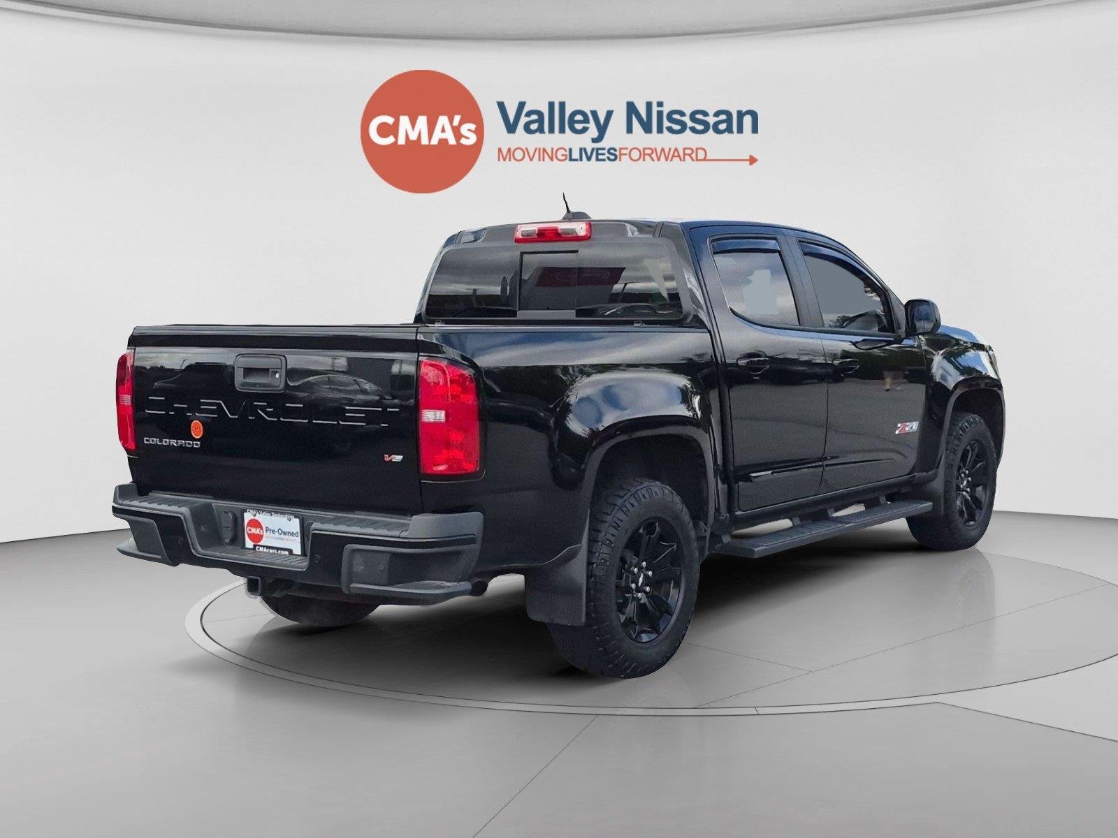 Used 2022 Black Chevrolet 4WD Z71 image 5