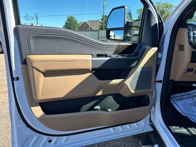 New 2026 Oxford White Ford Lariat image 61