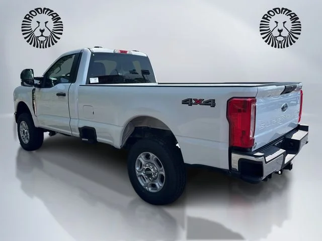 New 2026 Oxford White Ford F-250® XLT image 9
