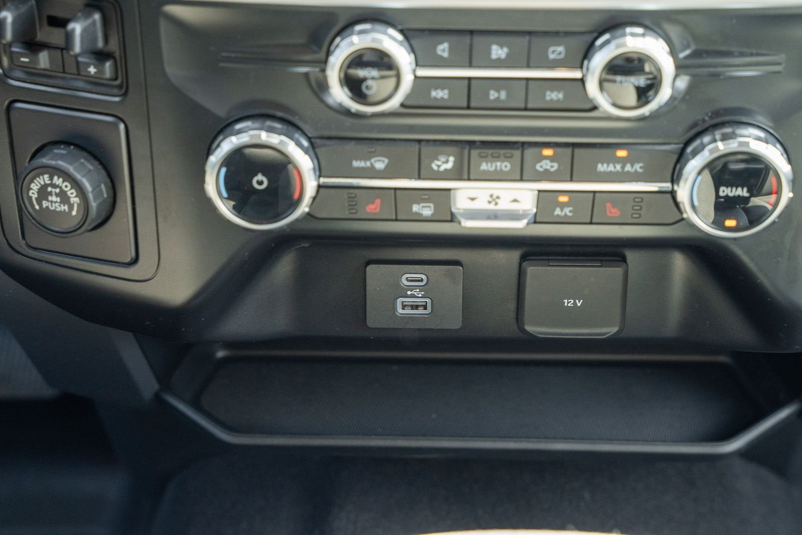 Used 2023 Antimatter Blue Metallic Ford XLT image 32