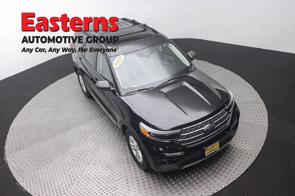 Used 2022 Black Ford XLT image 3