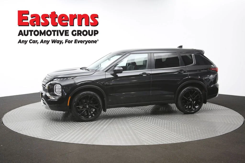 Used 2024 Black Mitsubishi SE image 58
