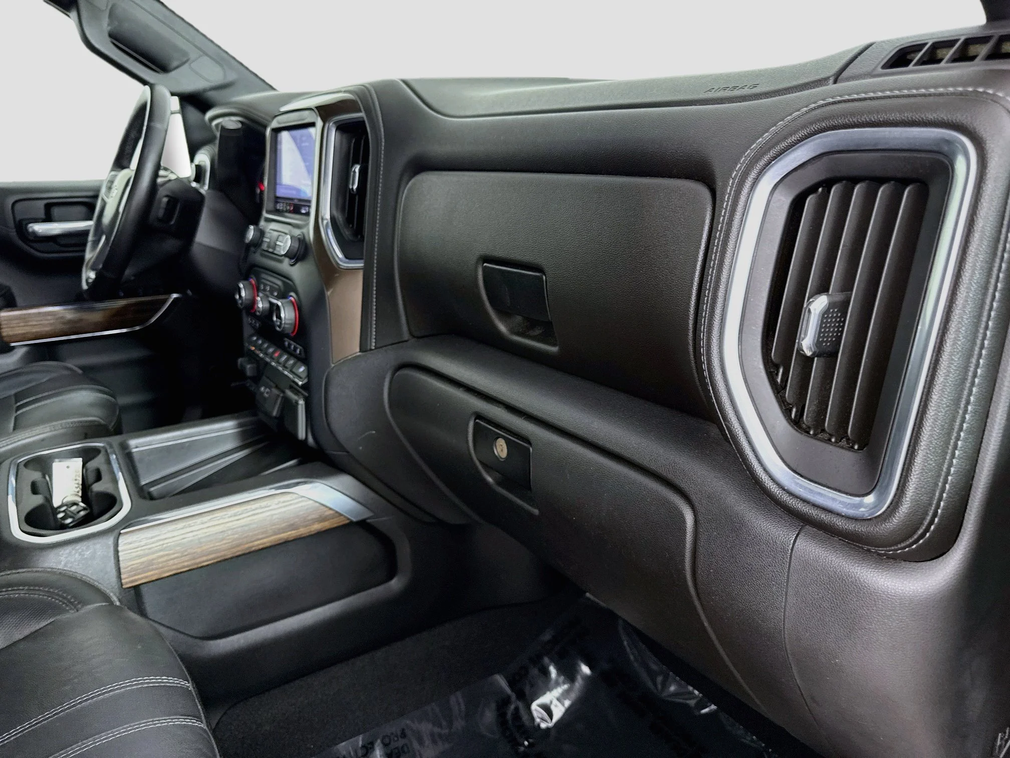 Used 2019 HAVANA BROWN METALLIC Chevrolet High Country image 32