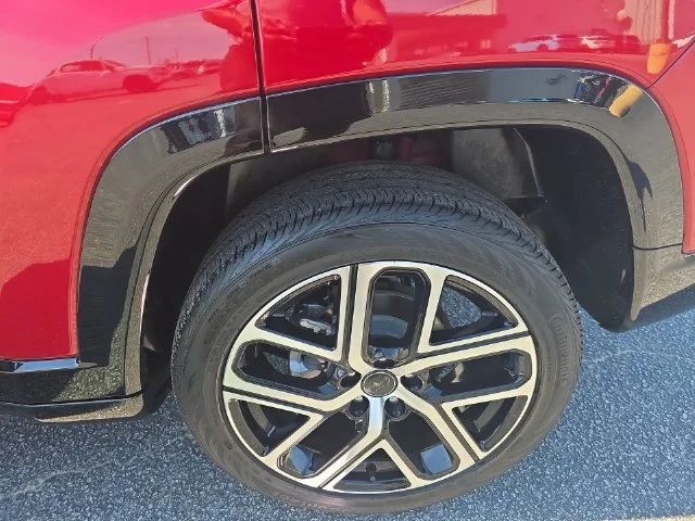 Used 2025 Red Jeep Limited image 35