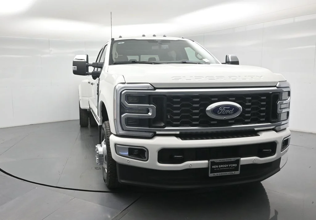 New 2026 White Ford Platinum image 43