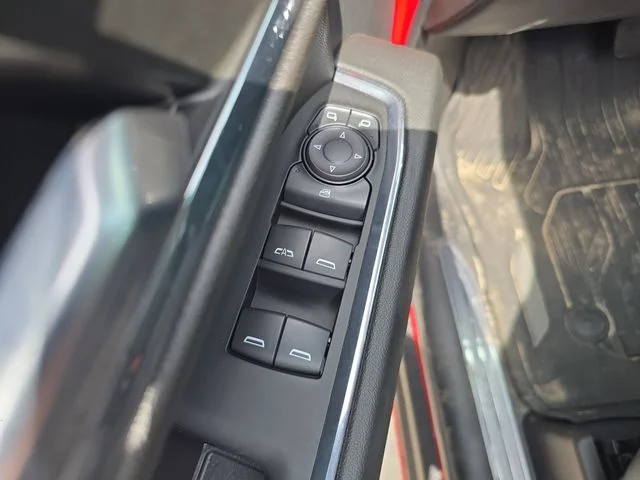 Used 2024 Red GMC Elevation image 13