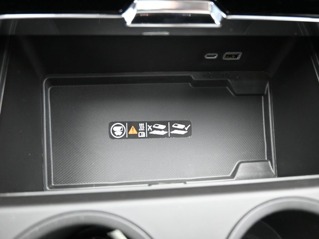 2026 GMC Yukon XL Denali - Photo 16