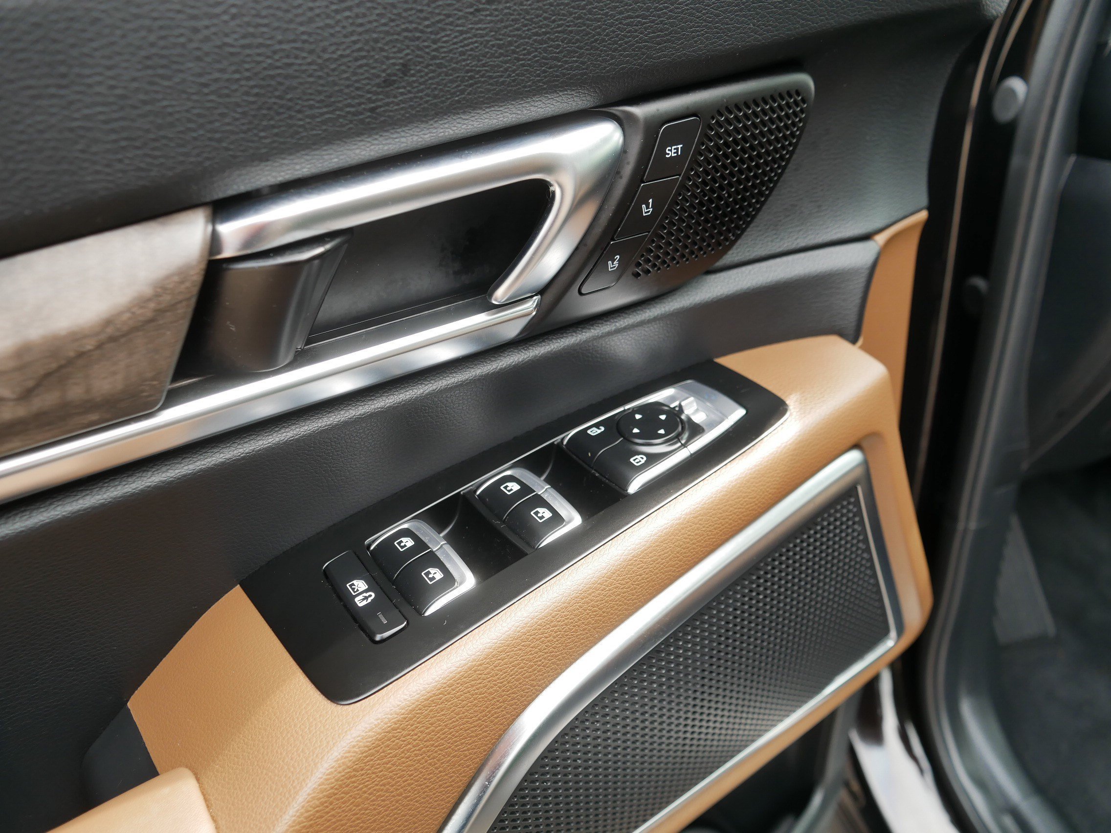 Certified Used 2022 Black Copper Kia SX image 19