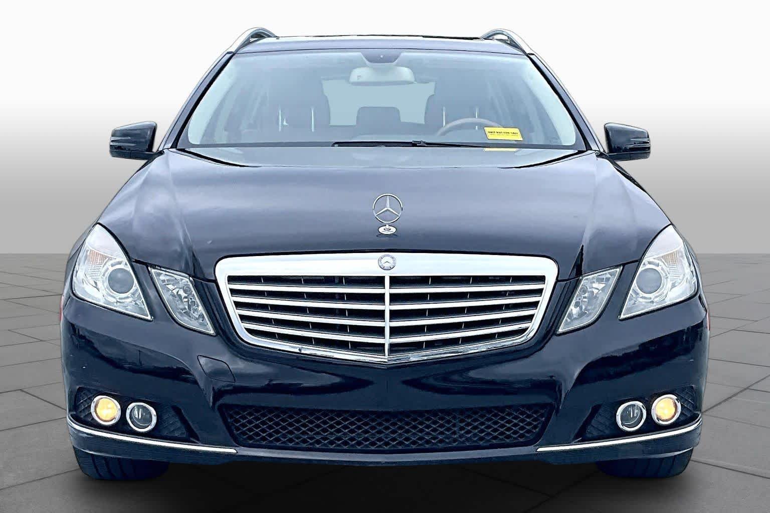 Used 2011 Obsidian Black Metallic Mercedes-Benz E 350 Luxury image 3