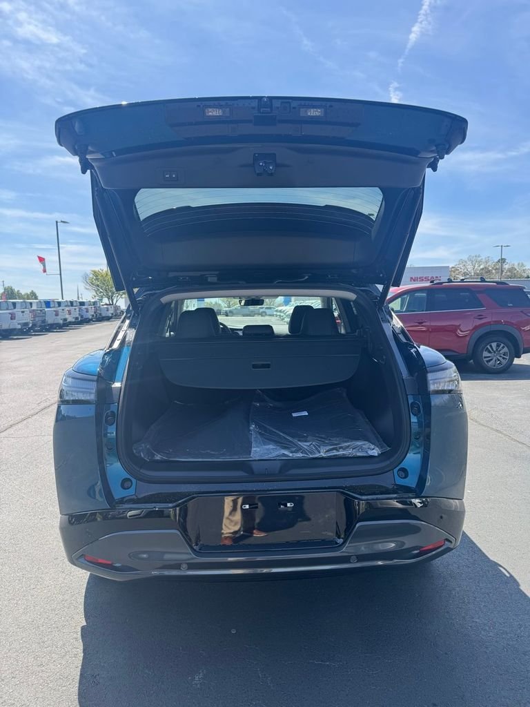 New 2026 Aurora Blue Pearl Metallic / Super Black Two-tone Nissan Platinum image 19