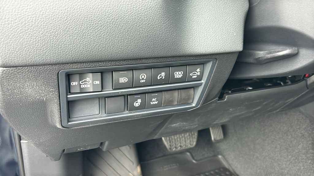 2026 Toyota Tundra Limited - Photo 16
