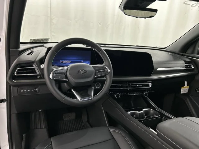 New 2027 Summit White Chevrolet LT image 22