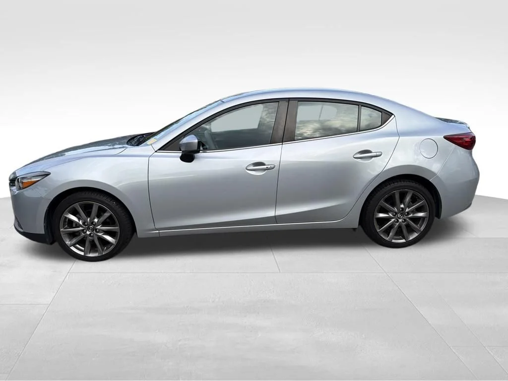 Used 2018 Silver Mazda Touring image 2