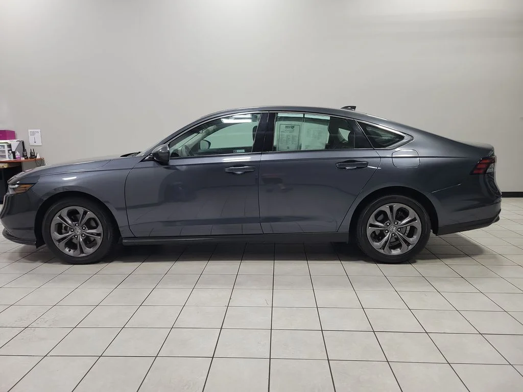 Used 2024 Black Honda EX image 9