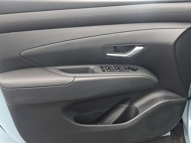 New 2027 Blue Hyundai SE image 9