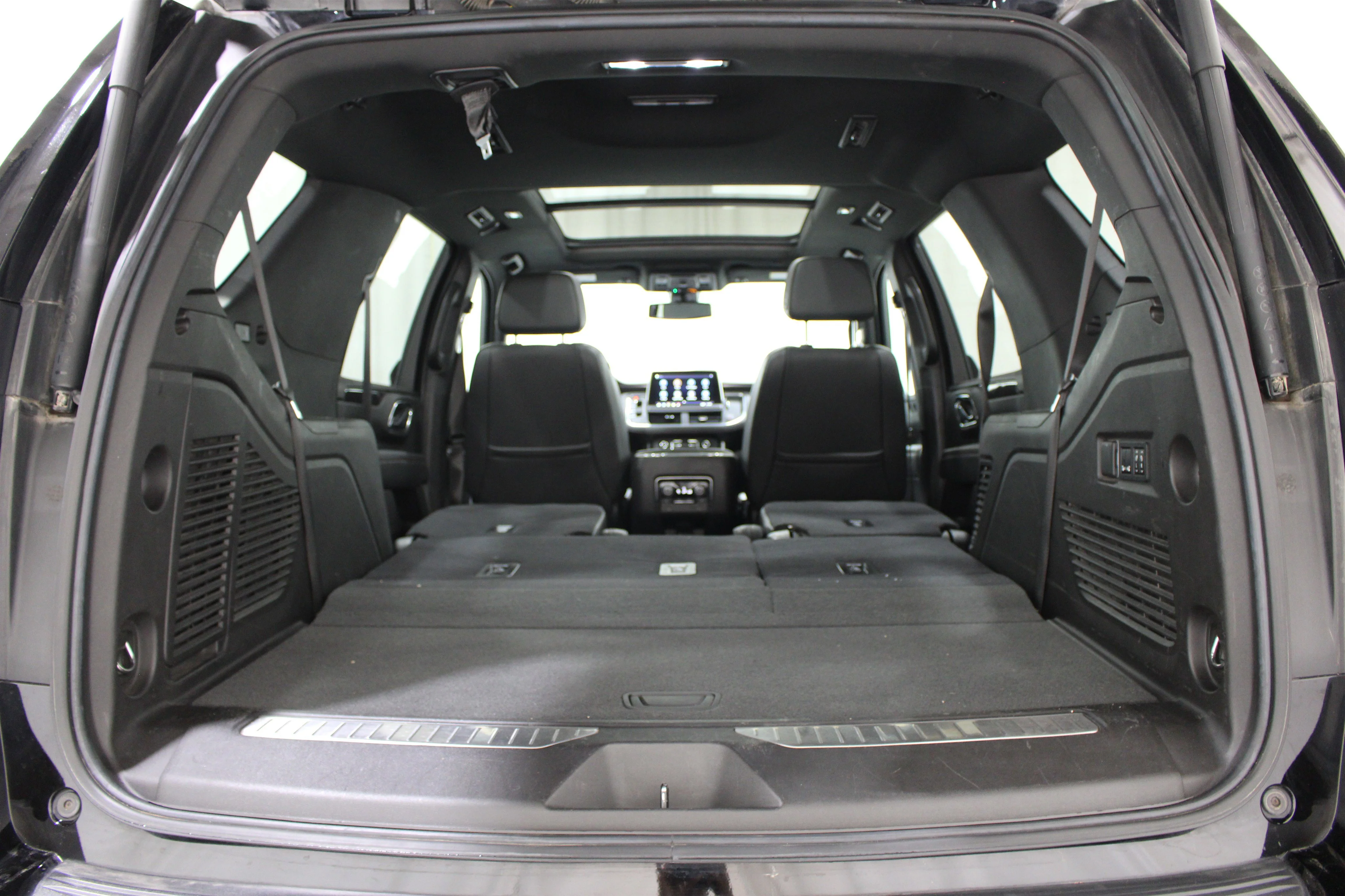 2021 Chevrolet Tahoe RST - Photo 23