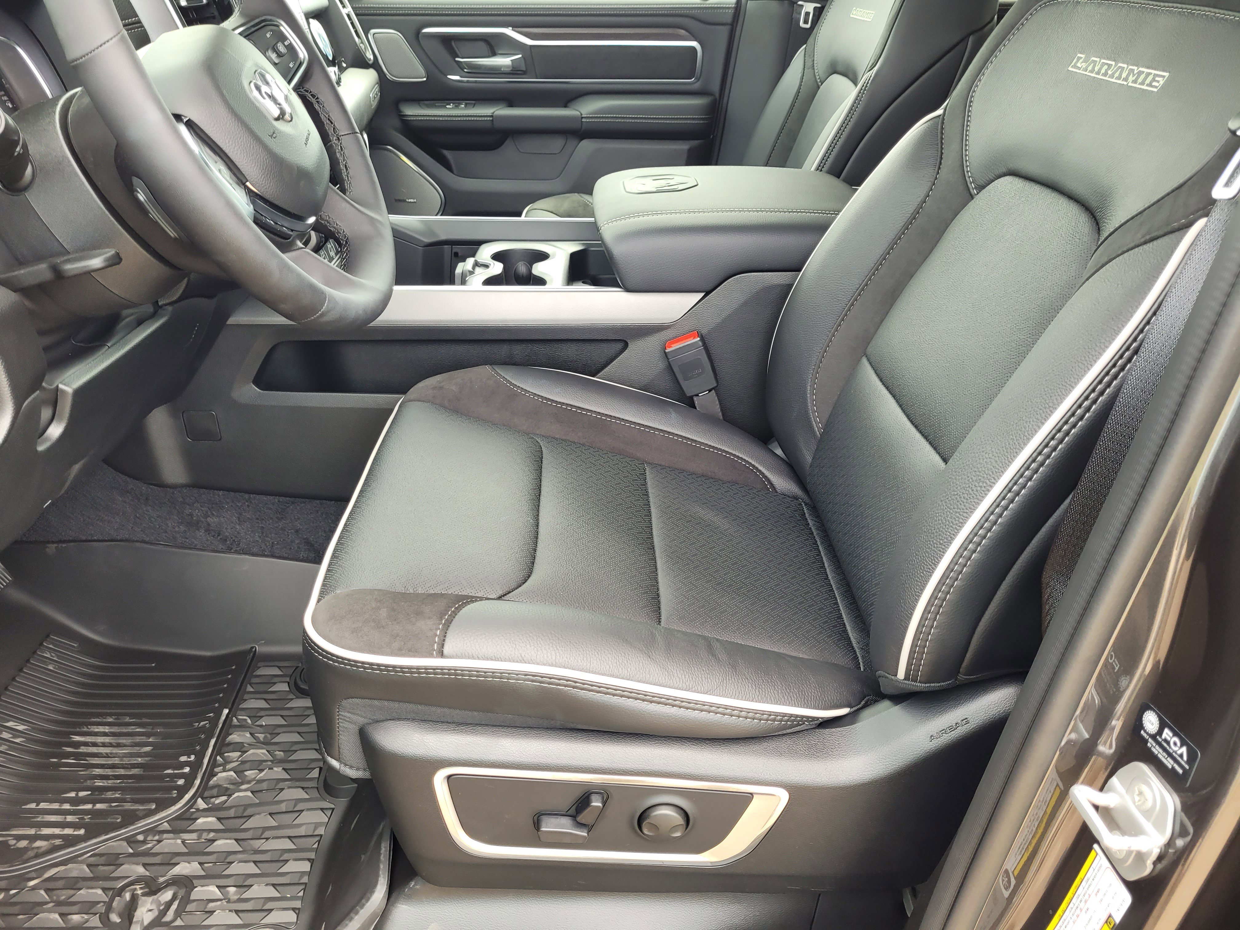 New 2026 Granite Crystal Metallic Clearcoat Ram Laramie image 8