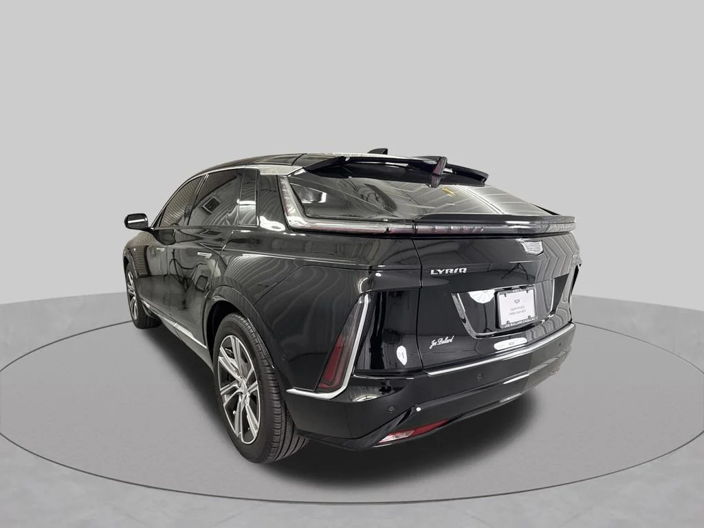 Certified Used 2024 Black Metallic Cadillac Luxury image 29