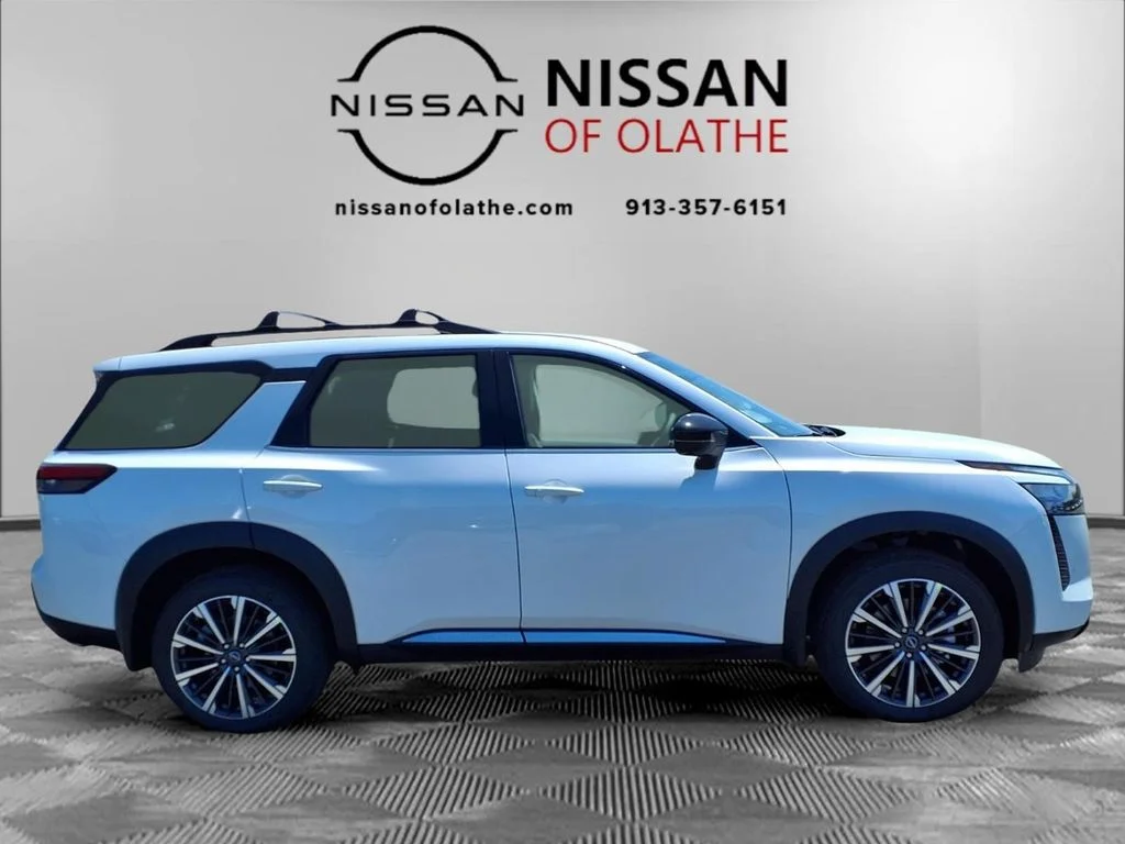 New 2026 Everest White Pearl TriCoat Nissan Platinum image 30